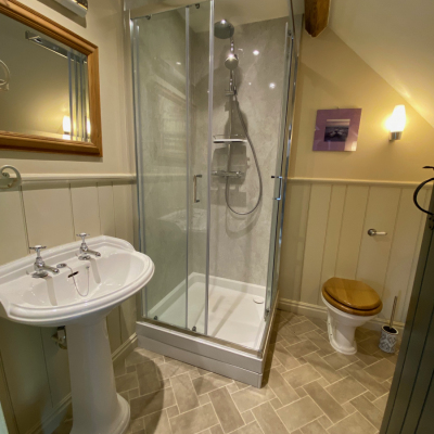 The Coach House shower room