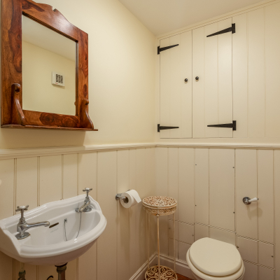 The Coach House- Downstairs WC